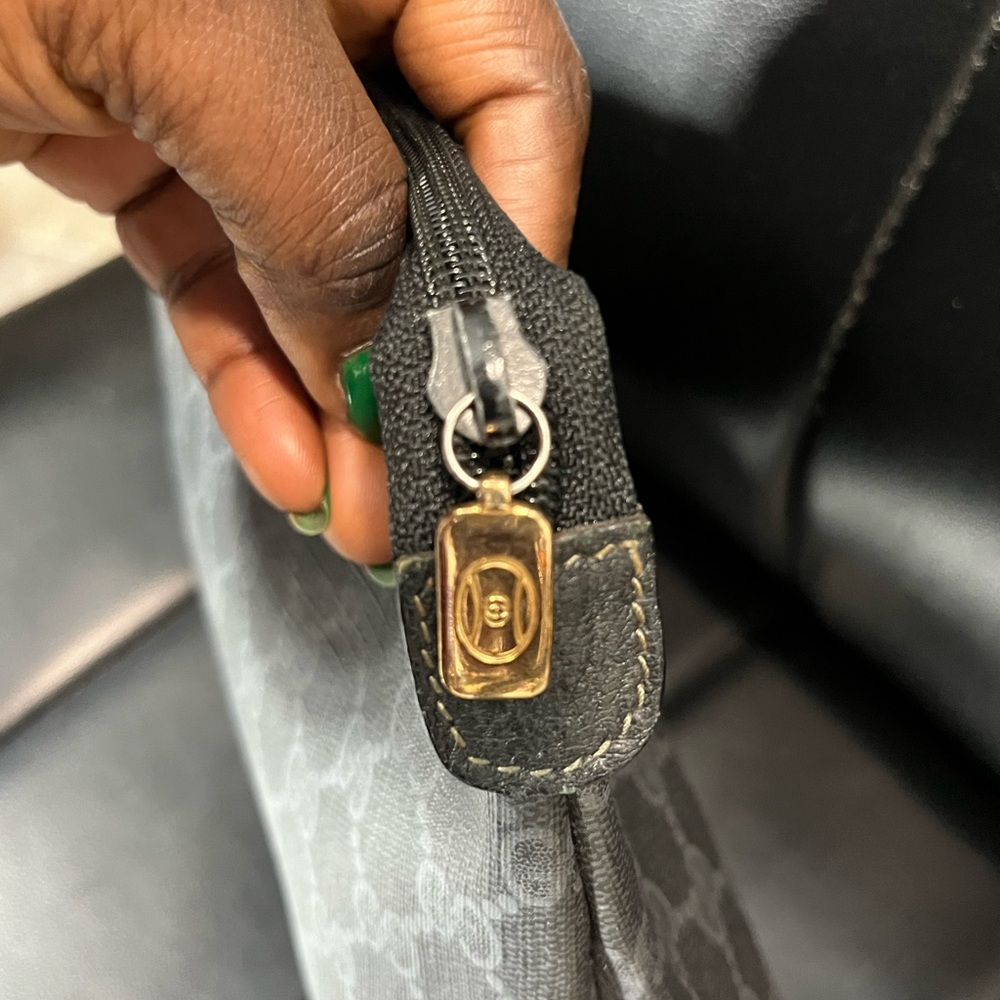 Gucci Black/Gray Monogram Toiletry Pouch - Picture 5 of 9